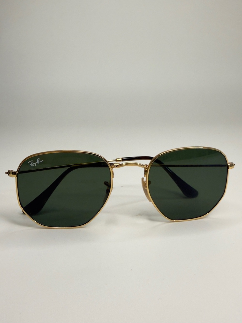 Ray-Ban Gold Frame Sunglasses with Dark Green Lenses - Picture 2 of 7